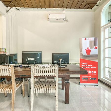 Reddoorz Plus Near Akademi Kepolisian Semarang 3 Exterior photo