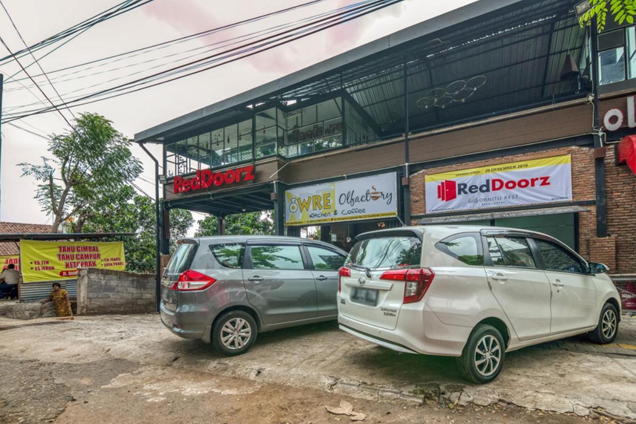 Reddoorz Plus Near Akademi Kepolisian Semarang 3 Exterior photo