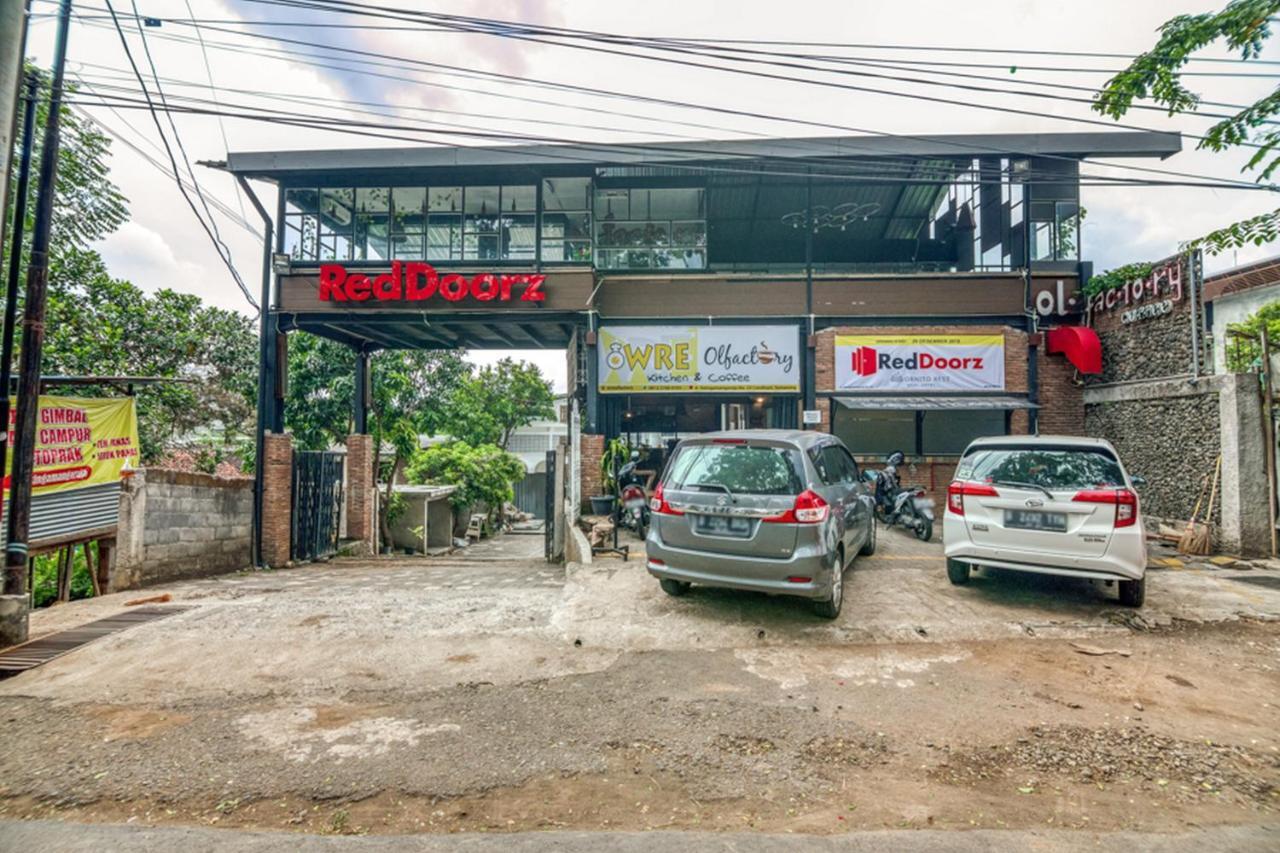 Reddoorz Plus Near Akademi Kepolisian Semarang 3 Exterior photo